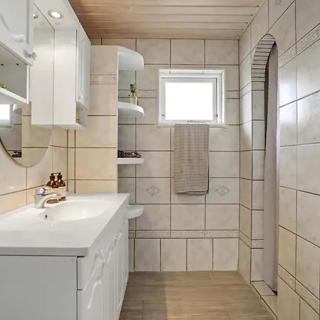 Stunning In With Kitchen Holiday home Otterup