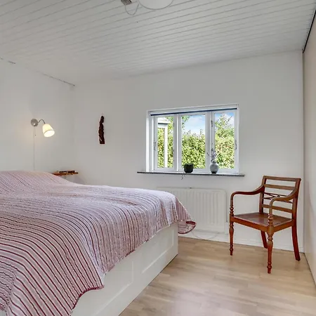 Holiday home Stunning In With Kitchen *