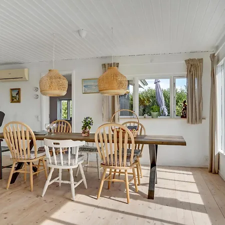 Casa de Férias Stunning In With Kitchen *